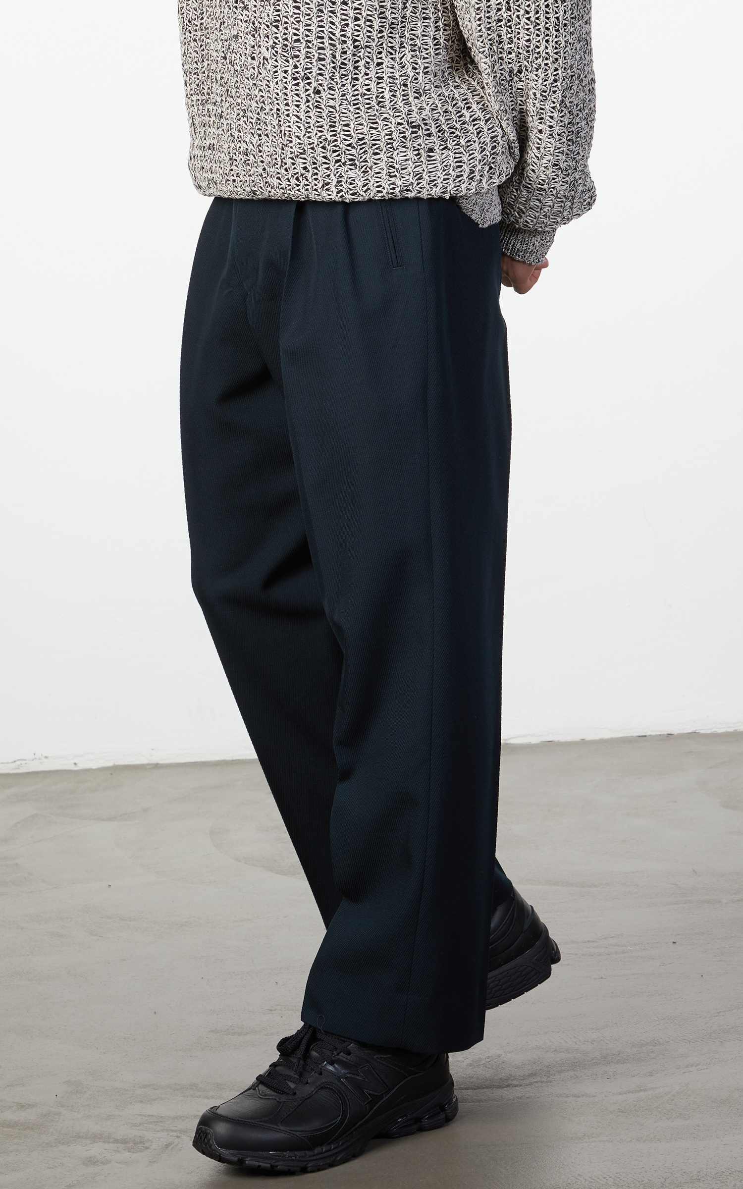 日本製 YOKE 2TUCK WIDE GURKHA TROUSERS - 通販 - motelparati.com.br