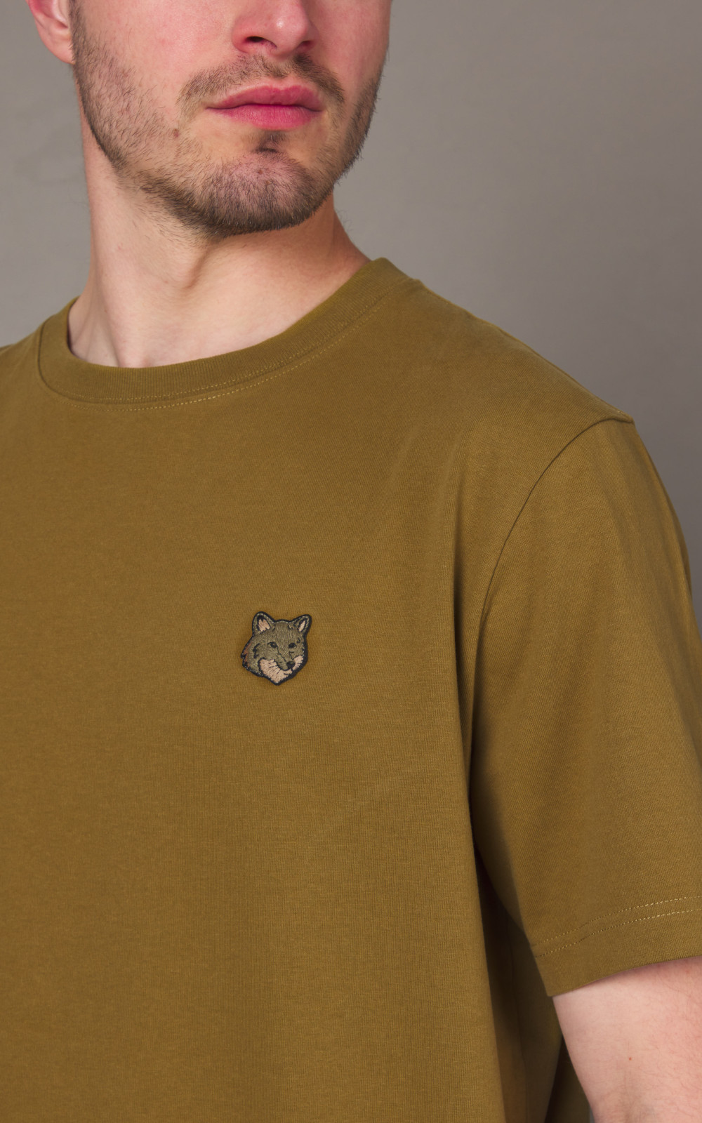Maison Kitsuné Bold Fox Head Patch Comfort T-Shirt Khaki Maison Kitsuné Bold Fox Head Patch Comfort T-Shirt Khaki