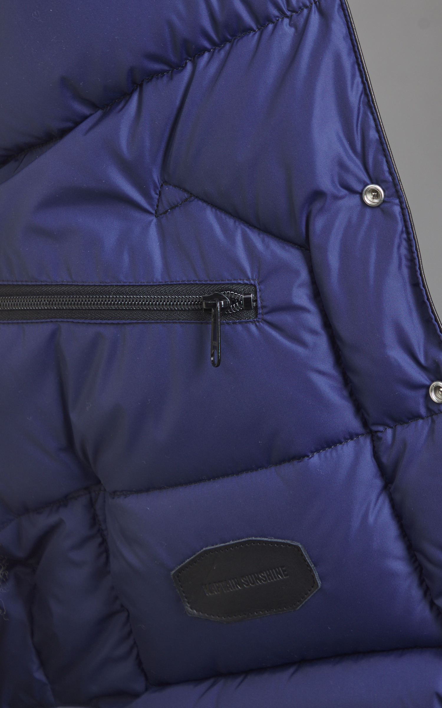 Kaptain Sunshine x Rocky Mountain Featherbed Leather Down Vest Black |  Cultizm