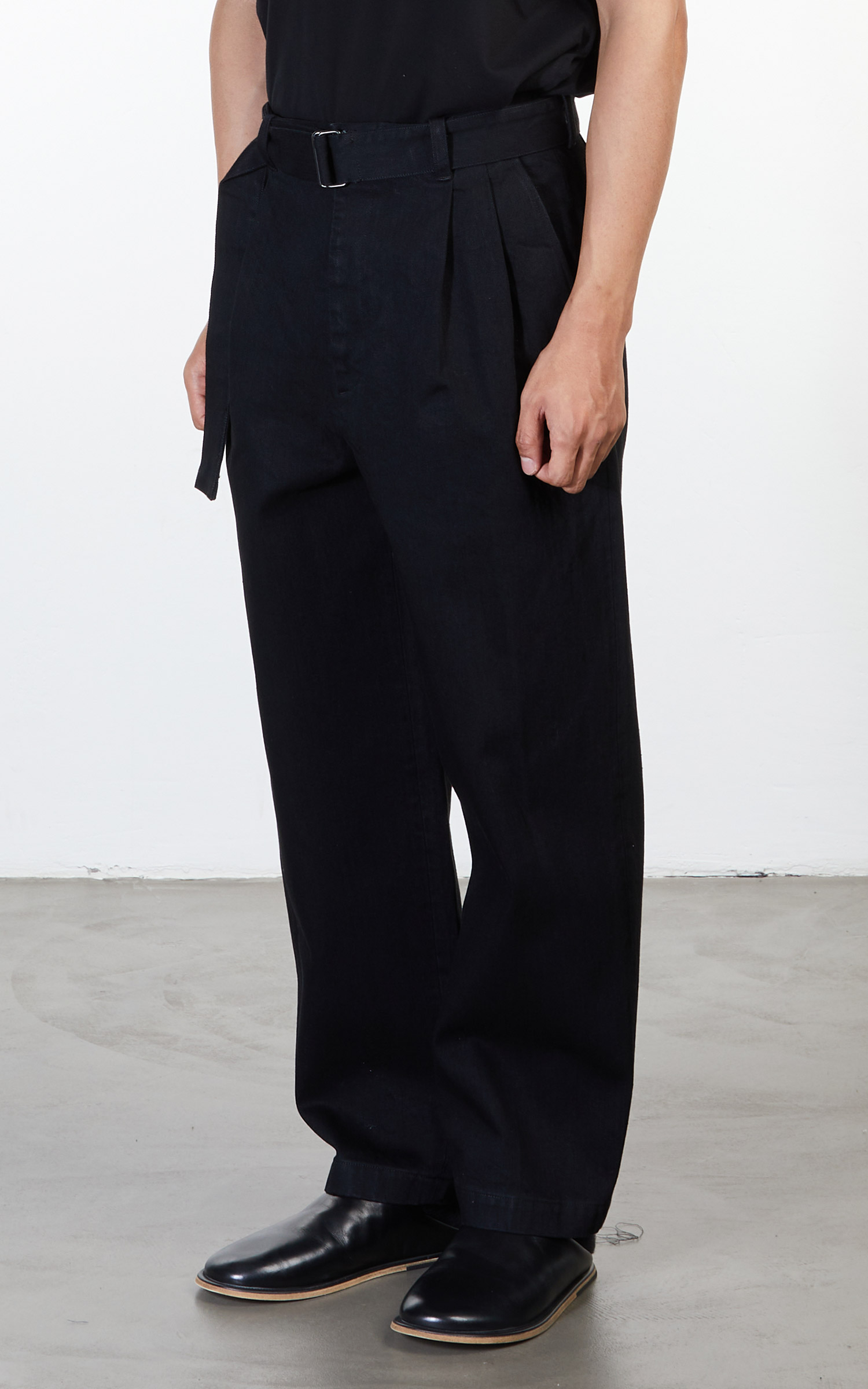 stein Belted Wide Straight Denim Trousers Black | Cultizm