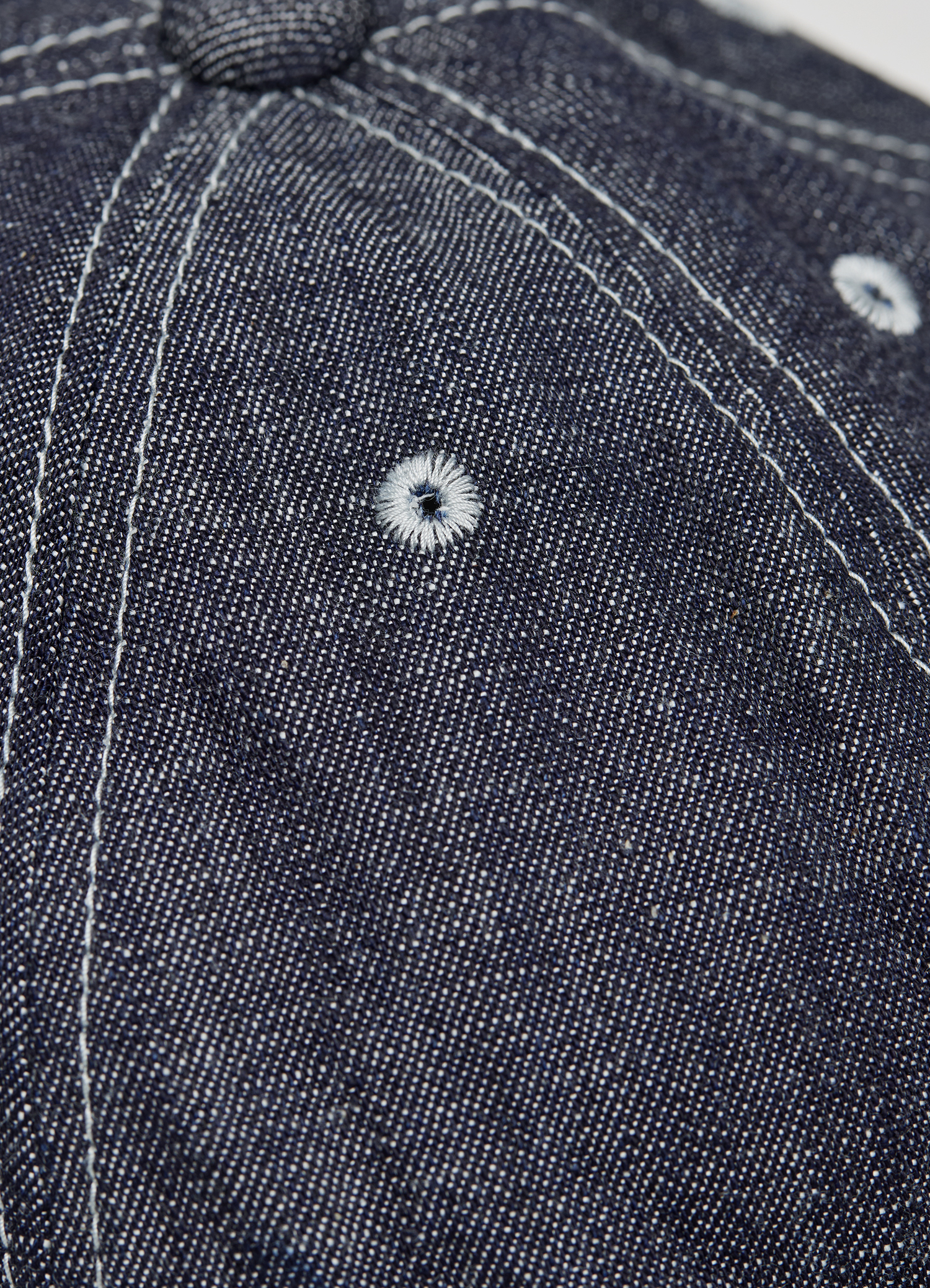【LMC】WASHED DENIM GOTHIC OVAL 6PANEL CAP▲BOYNEXTDOOR着用 WASHED DENIM GOTHIC OVAL 6PANEL CAP black - LMC | 엘엠씨