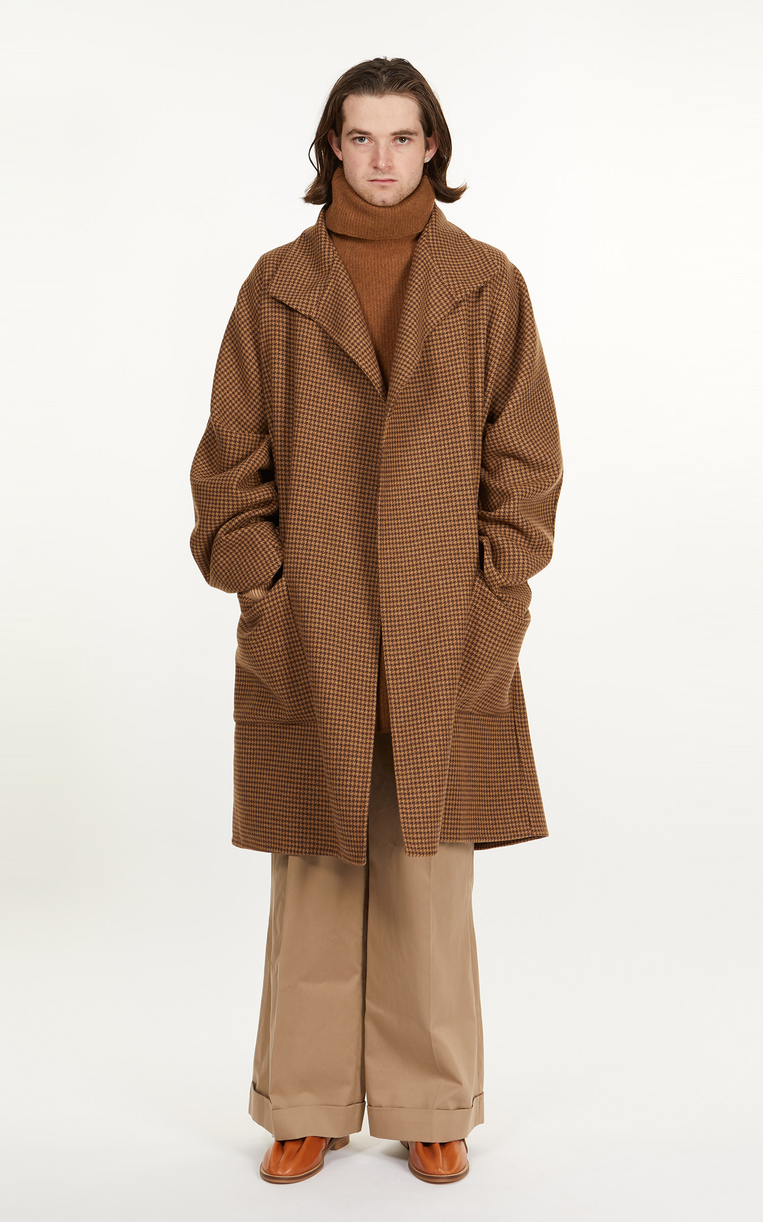 Hed Mayner Back Slit Unbuttoned Coat Brown Houndtooth | Cultizm