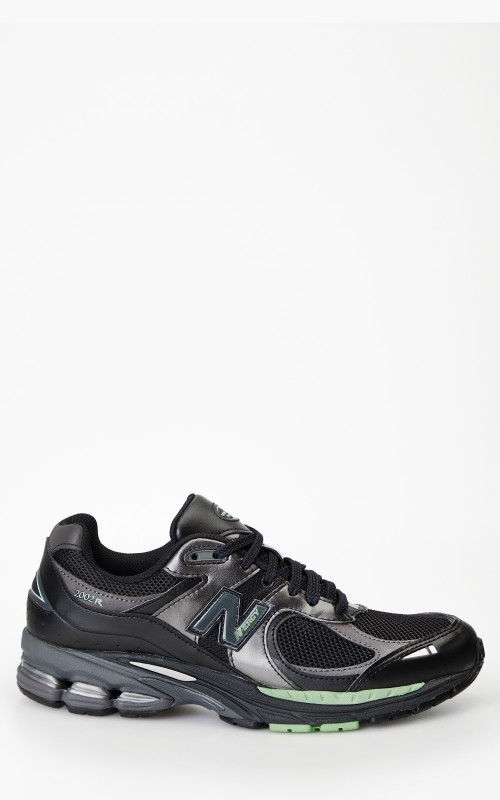 New Balance M2002 RLD Black Powder Green