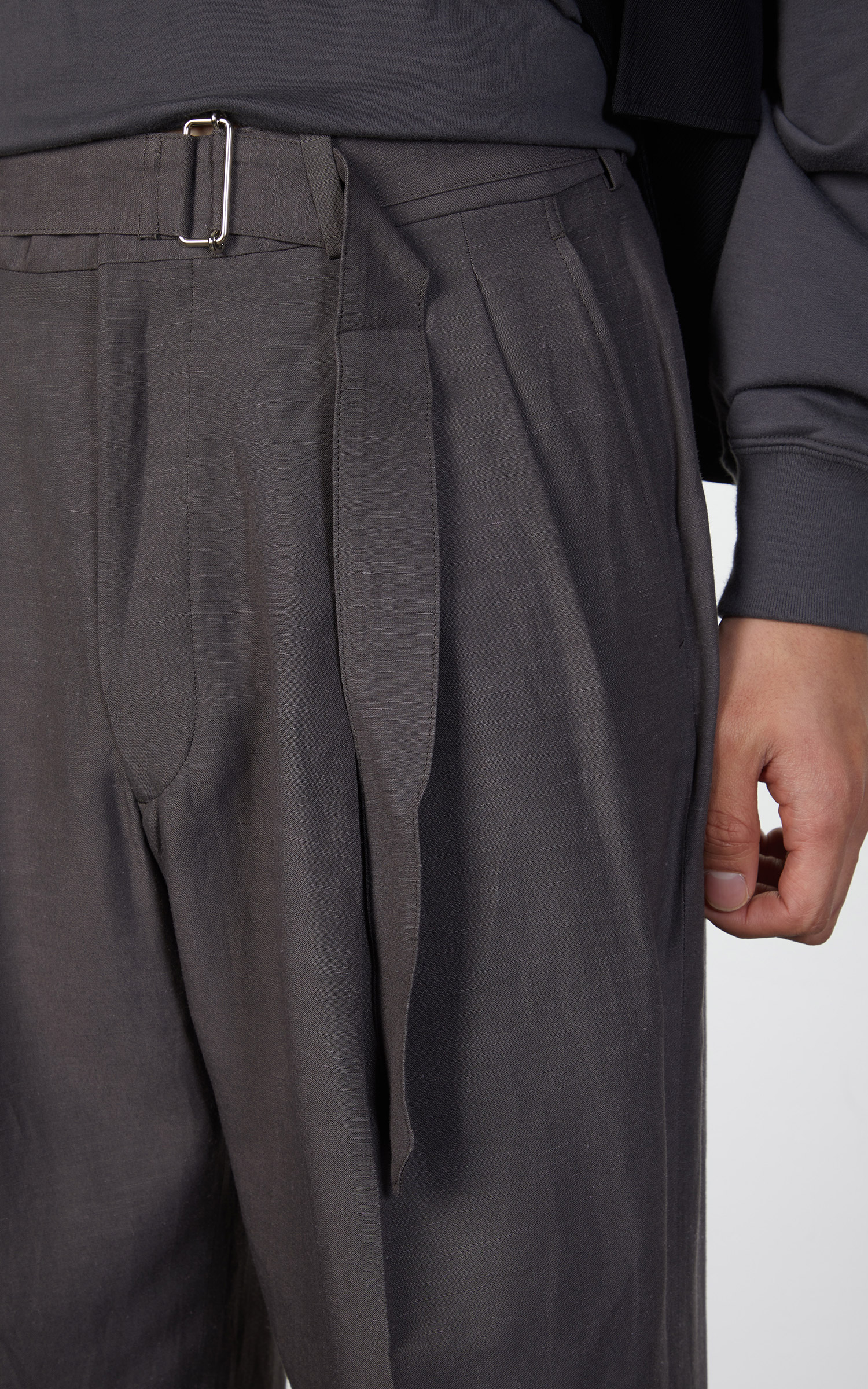 Yoke Belted 2 Tuck Wide Trousers Carbon Black | Cultizm
