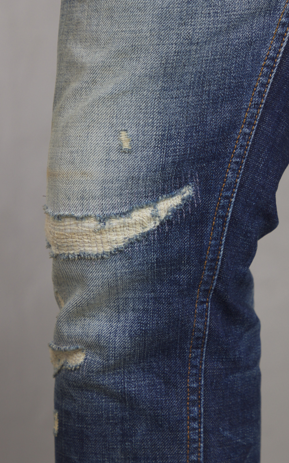 Denham-01-24-08-11-058-Razor-