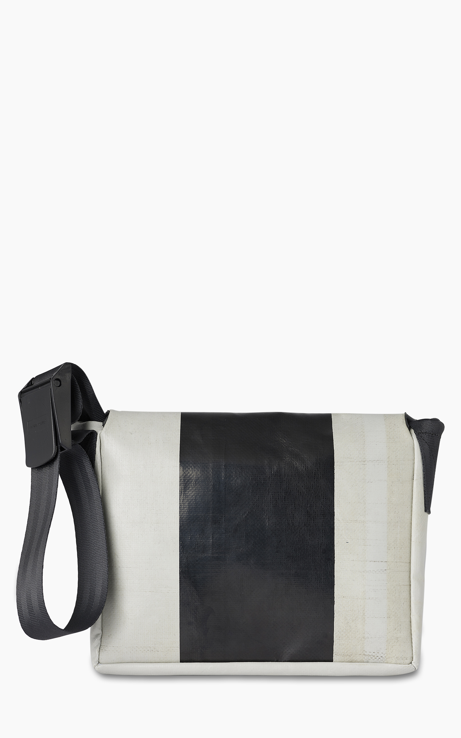 Freitag f11 lassie messenger bag classic s silver 18 3 cultizm