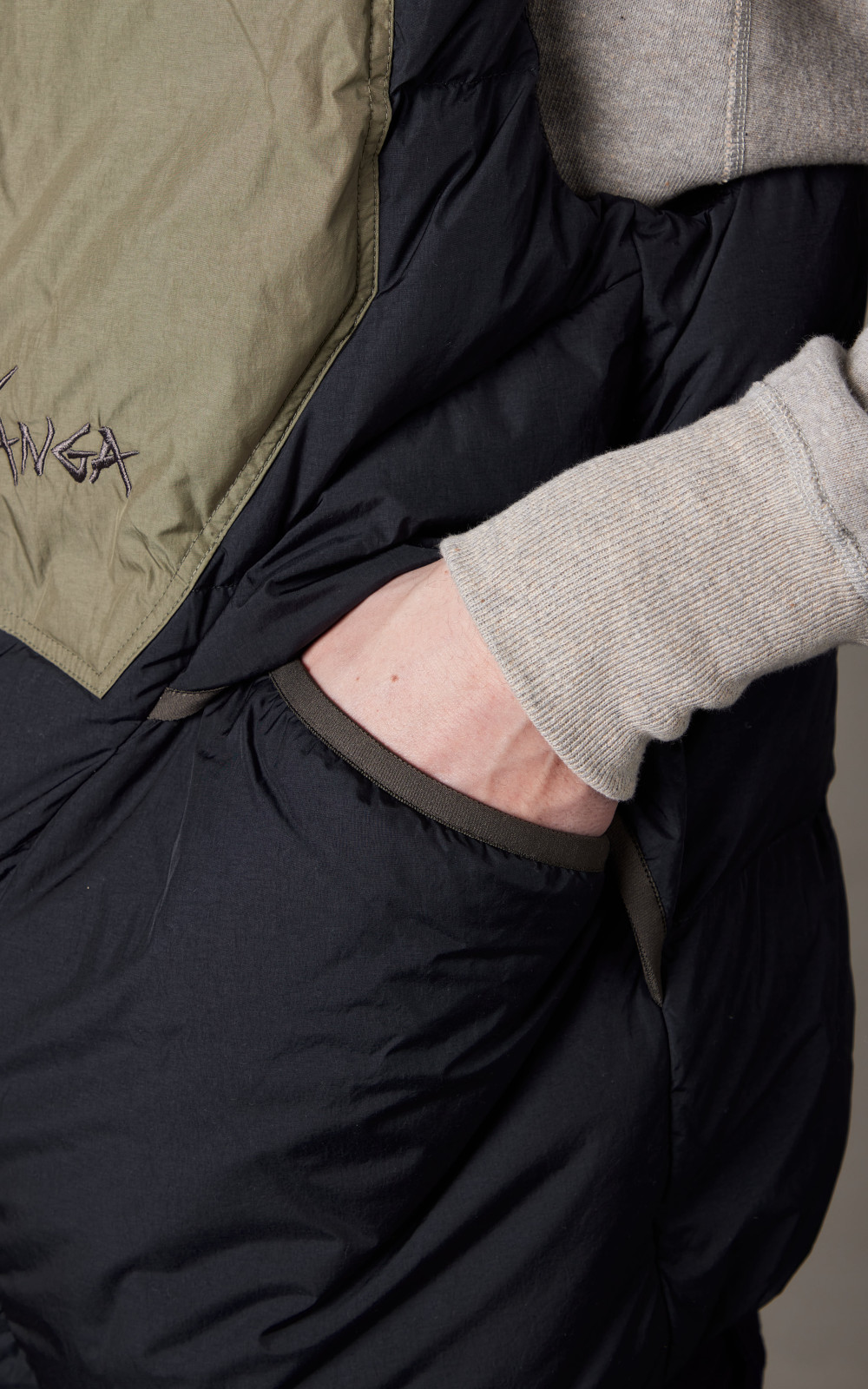 Nanga Mazeno Ridge Vest Navy | Cultizm