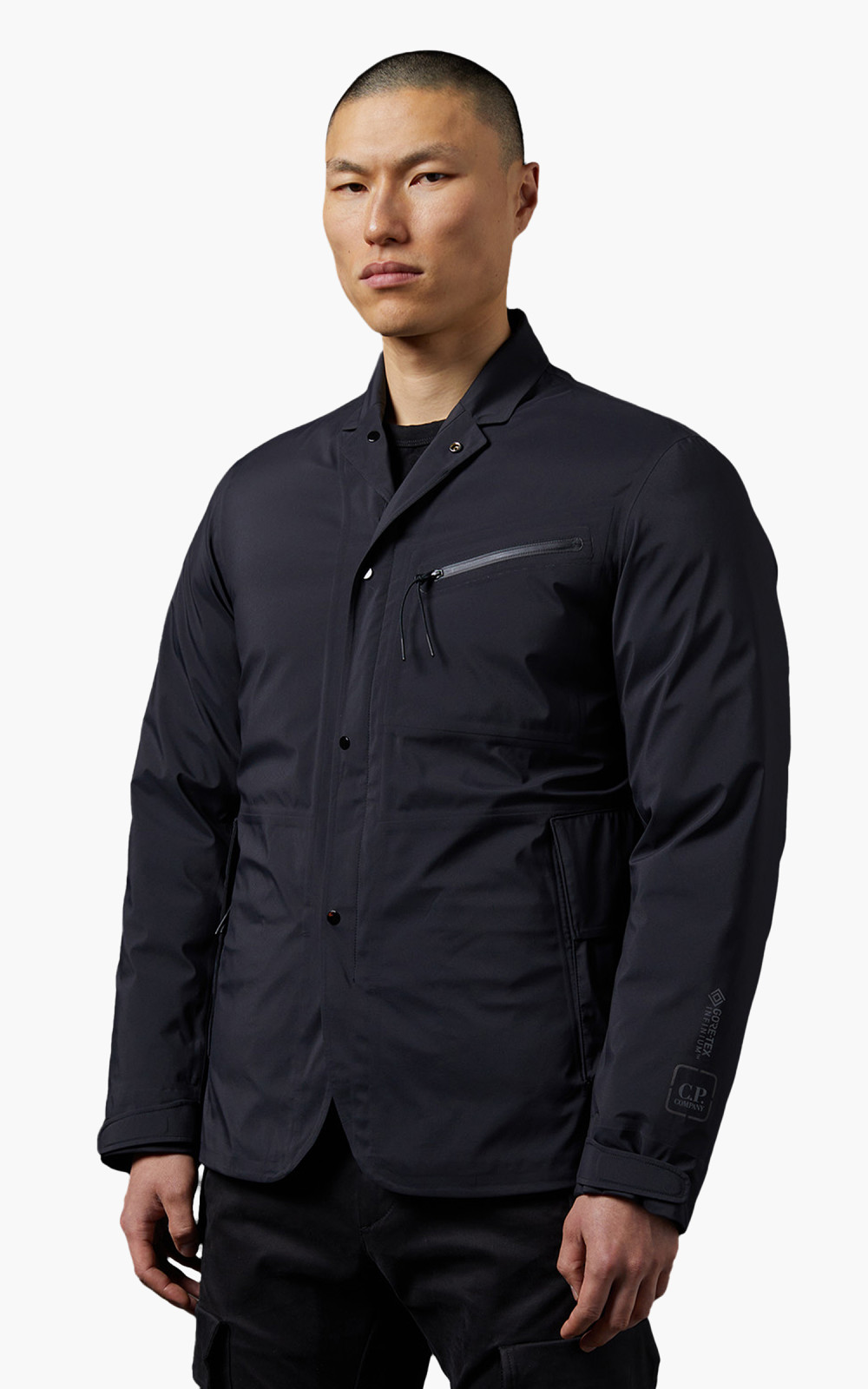【新品】GORE-TEX C.P. COMPANY ナイロンコート　ジャケット 新品】GORE-TEX C.P. COMPANY ナイロンコート ジャケット