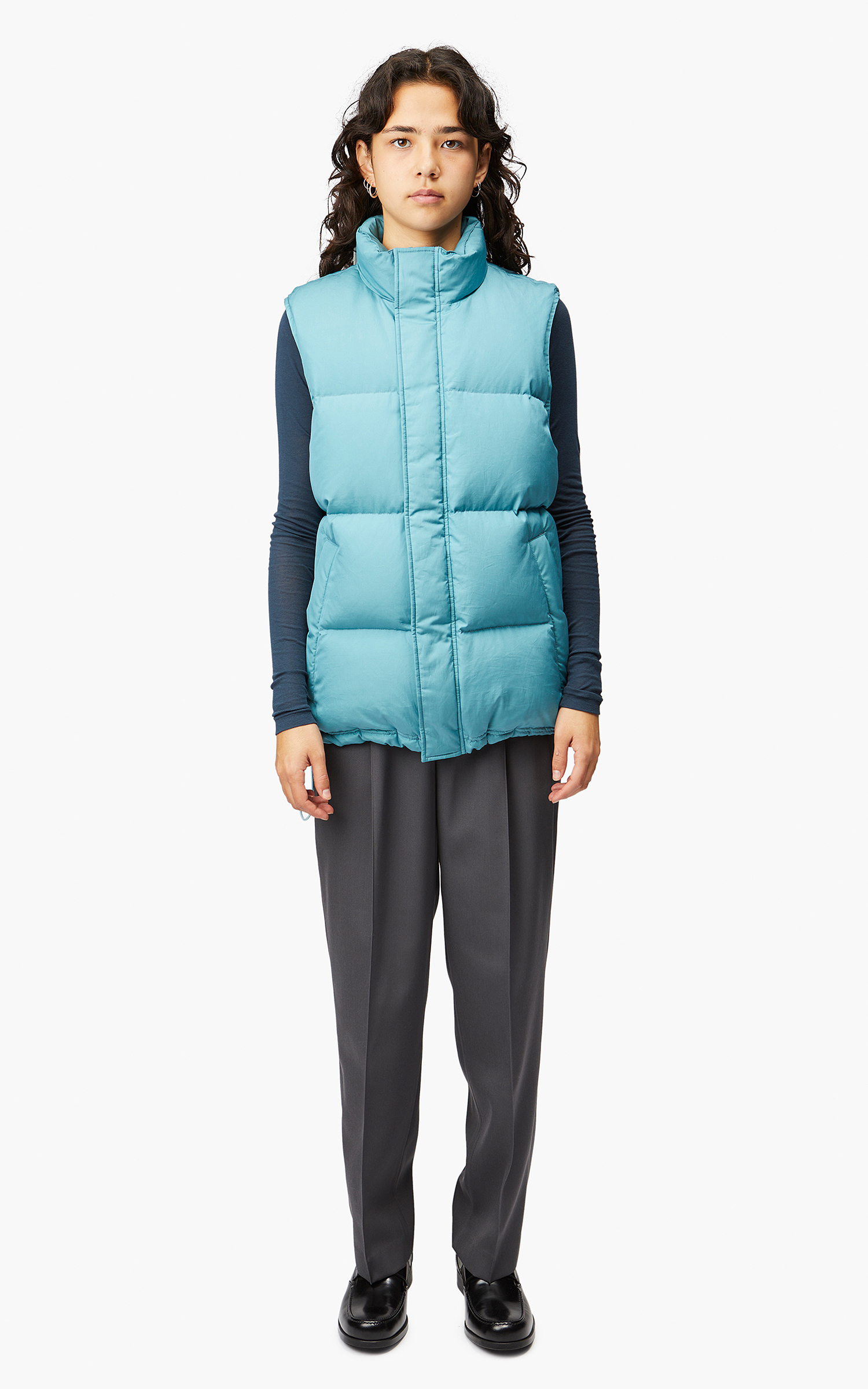 Auralee W Suvin High Count Cloth Down Vest Cerulean Blue | Cultizm
