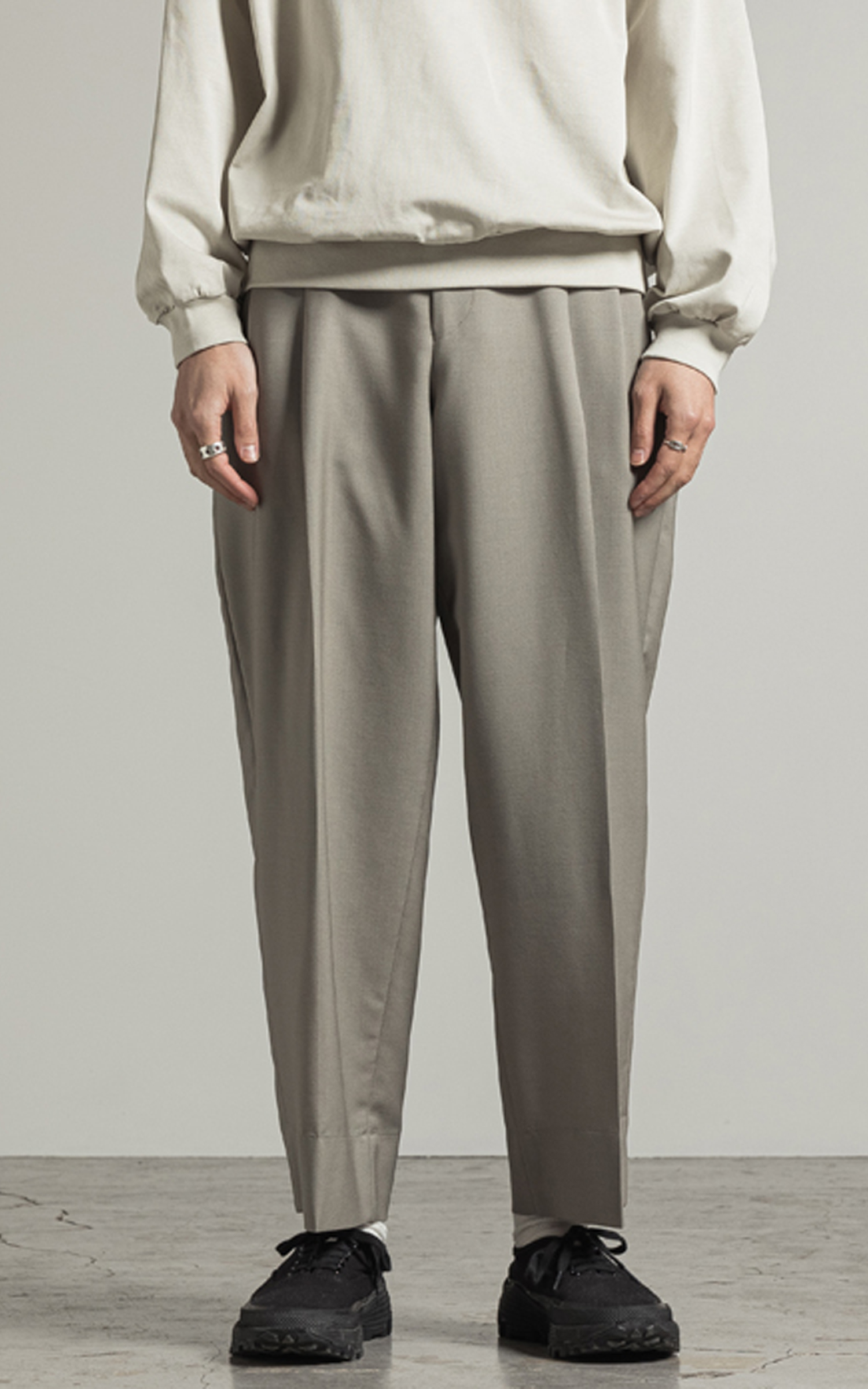 Markaware 'Marka' Wool Mohair Tropical 2Tuck Cocoon Fit Trousers Greige |  Cultizm