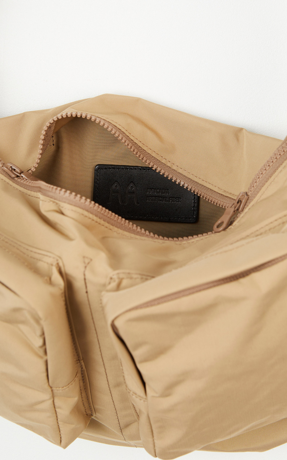 Amiacalva F009 AAF Body Bag Beige | Cultizm Amiacalva F009 AAF Body Bag Beige | Cultizm