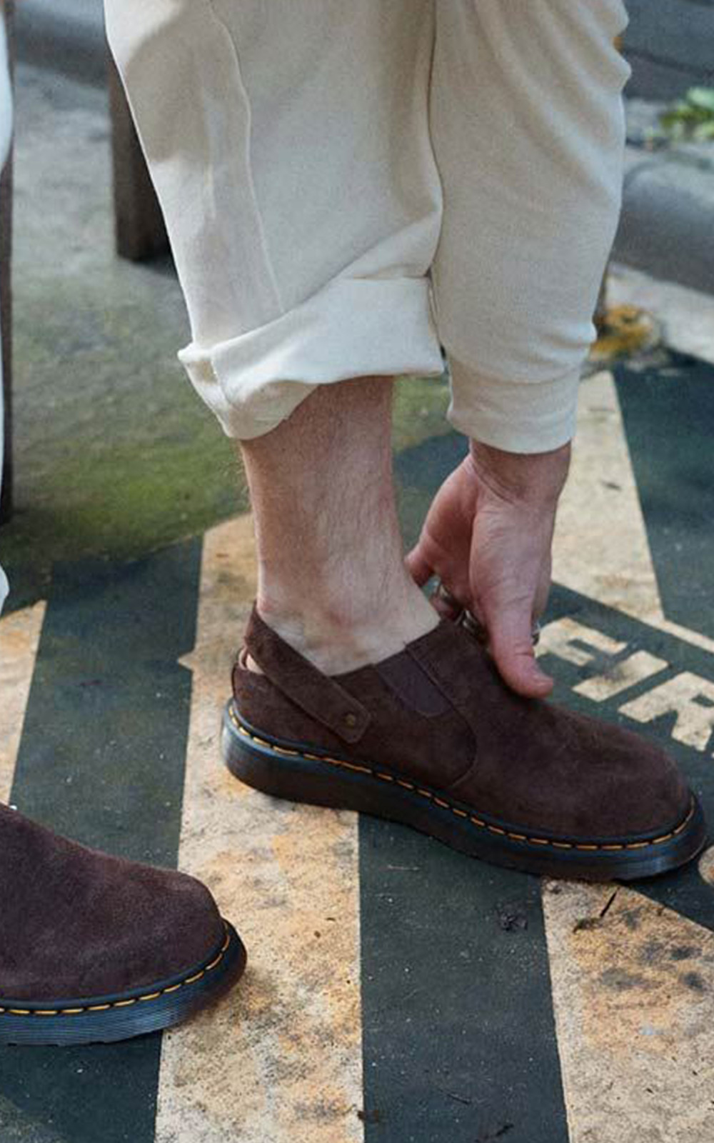 Dr. Martens Isham Buckle Mule Desert Oasis Suede Dark Brown Dr. Martens Isham Buckle Mule Desert Oasis Suede Dark Brown