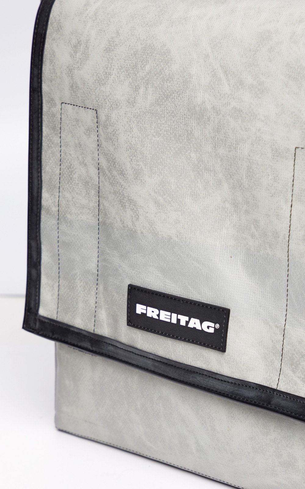 Freitag F21 Nightclub DJ/ Record-Messenger Bag Silver 21-1 Freitag F21 Nightclub DJ/ Record-Messenger Bag Silver 21-1