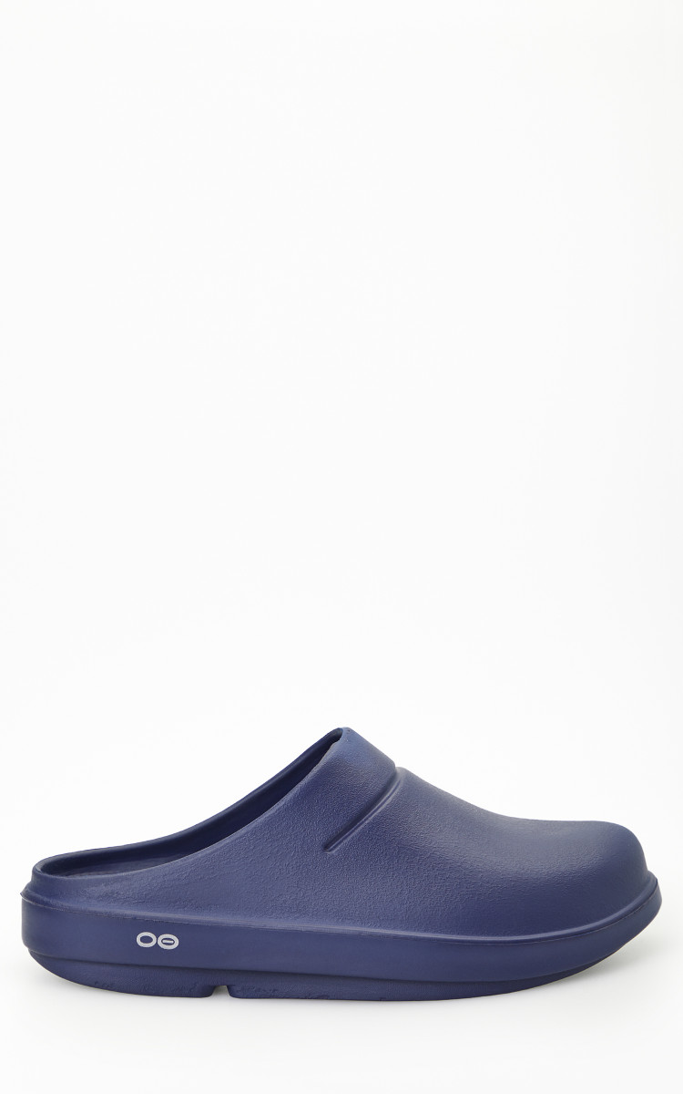 OOFOS Oocloog Sandals Navy Cultizm