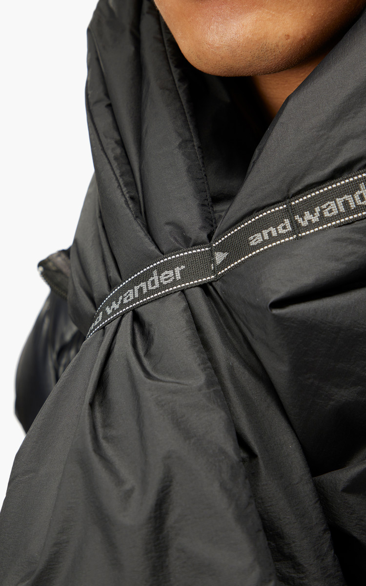 and wander Primaloft Rip Muffler Black | Cultizm
